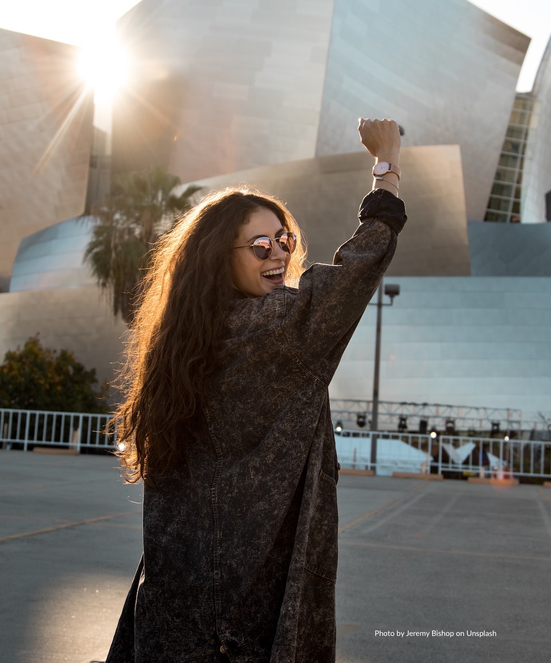hand-raised-jeremy-bishop-hnZUNpZapMg-unsplash